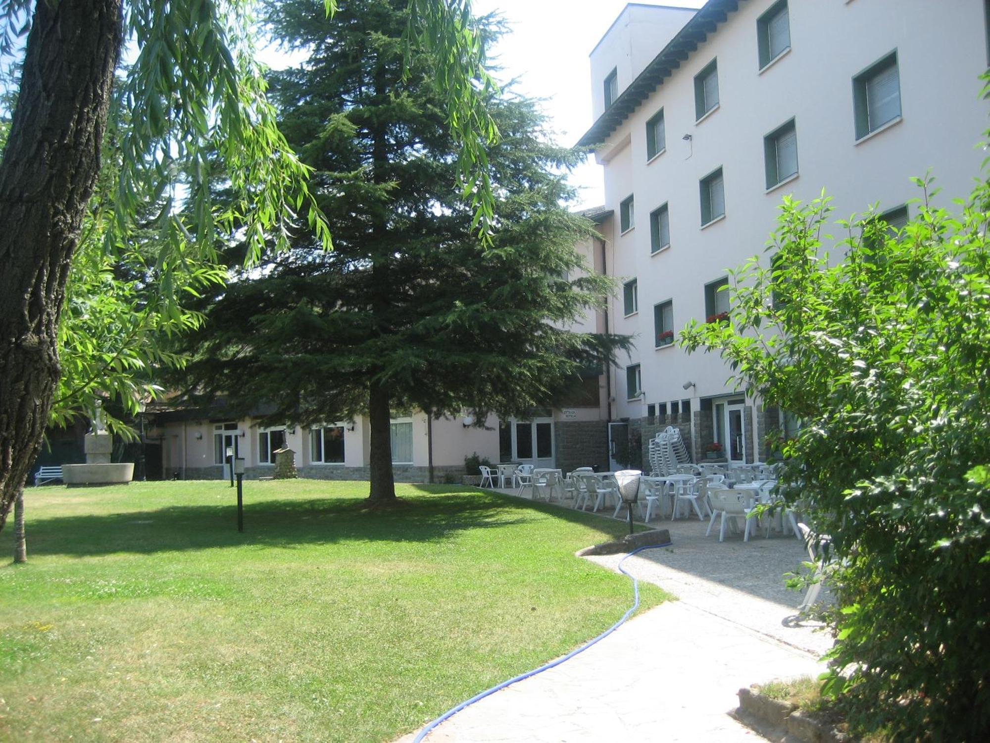 Hotel La Pardina Sabiñánigo Extérieur photo